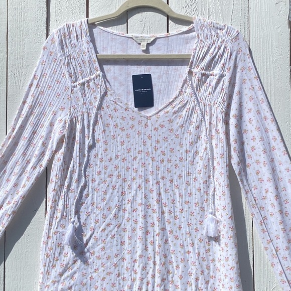 Lucky Brand Top - Picture 2 of 7